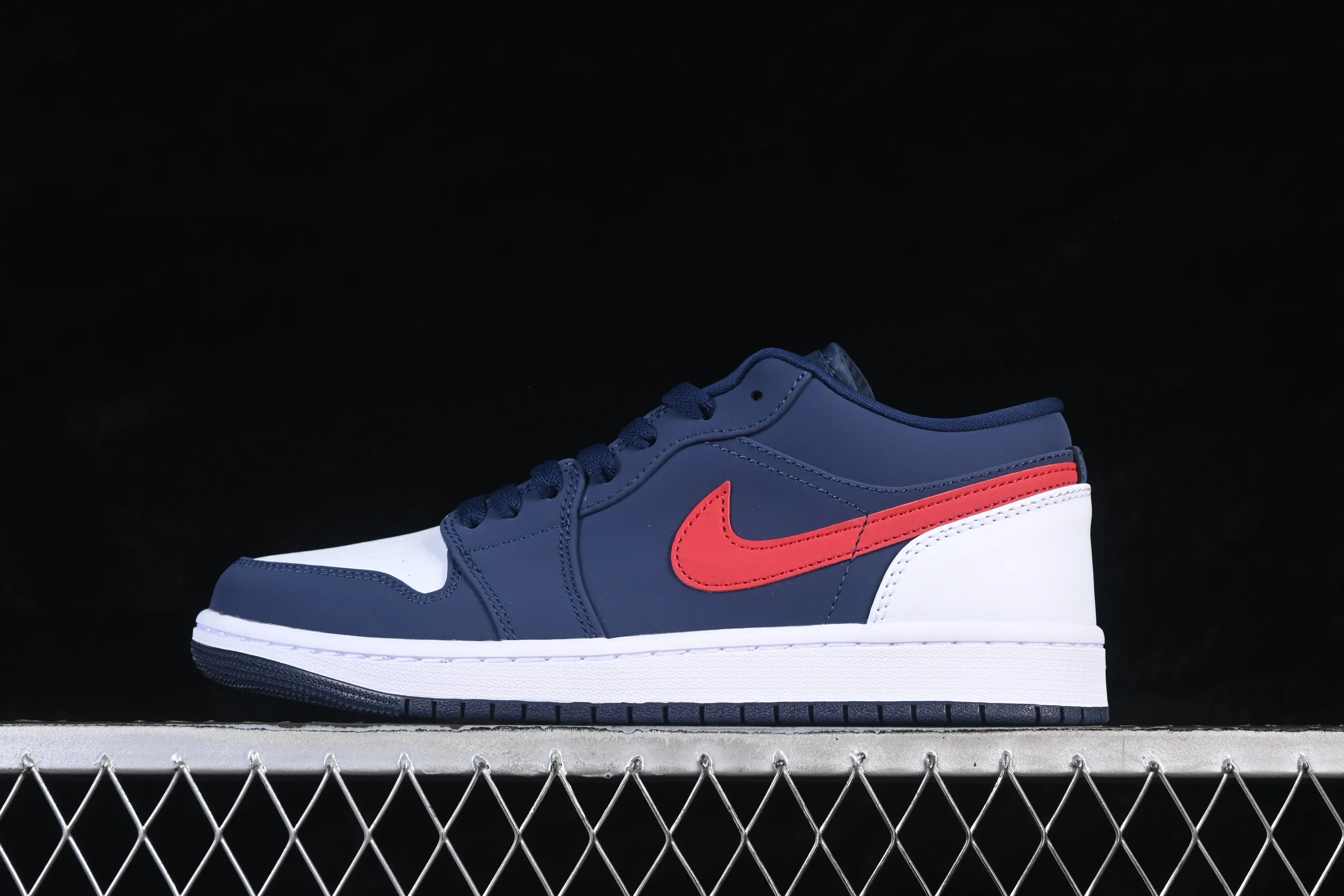 All categories Air Jordan Jordan series basketball shoes Air Jordan 1 Low G version pure original Air Jordan 1 Low AJ1 Joe 1 Patriot blue and red low-top cultural and leisure sports sneakers CZ8454-400